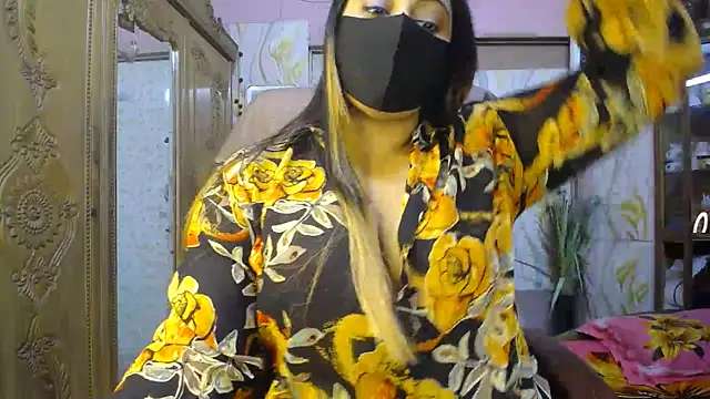 SohanaSabaSexy online show from May 10, 2026, 4:42 pm