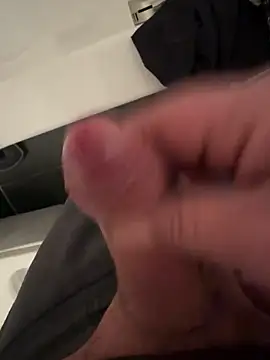 Snapshot of spanner91111 chatting on February 18, 2025, 4:58 pm spanner91111 online show from February 18, 2025, 4:58 pm