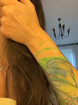  AHHA  online show from October 25, 2025, 9:52 am