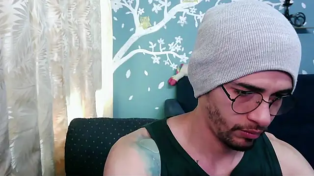 ponzothc online show from October 6, 2025, 6:08 pm