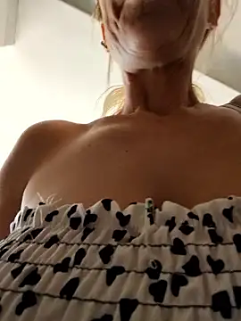 blondyruby online show from June 13, 2026, 10:46 am