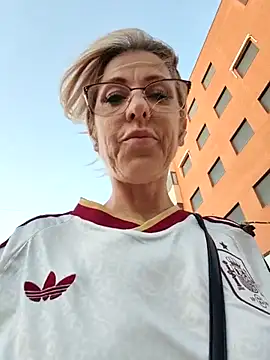 blondyruby online show from July 10, 2026, 7:14 pm