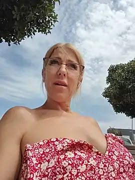 blondyruby online show from July 25, 2026, 10:54 am