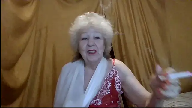  Estelitta 5 online show from May 13, 2026, 6:09 am