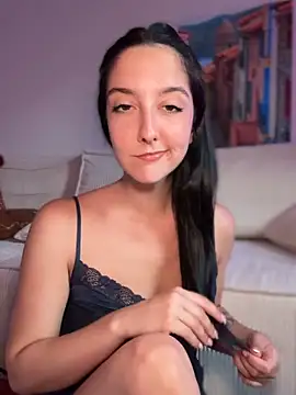  Juliette online show from June 16, 2026, 7:03 pm