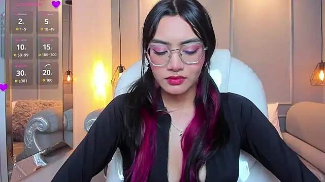 AzuraKindong online show from January 15, 2026, 7:17 pm