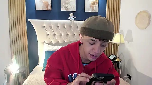 Tomy Rox online show from March 14, 2026, 12:33 pm