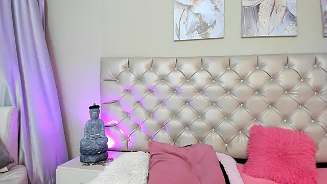 sophiia grey 1 online show from March 4, 2025, 11:32 pm