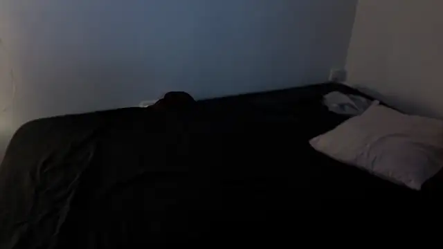 barbie brunette online show from March 18, 2026, 11:37 pm