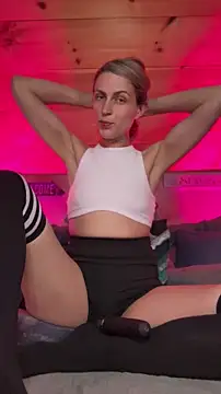 DanaeJustine online show from April 28, 2026, 11:20 pm