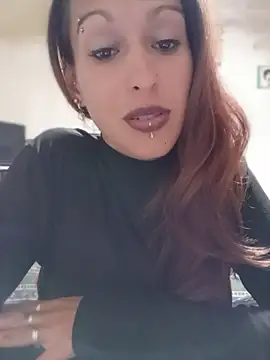 Zorrita Fox online show from May 4, 2026, 1:09 am