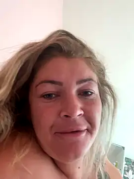 GabyHofstede online show from October 6, 2025, 10:16 am