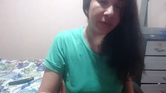 Ainhoa-hot online show from May 4, 2026, 7:33 am