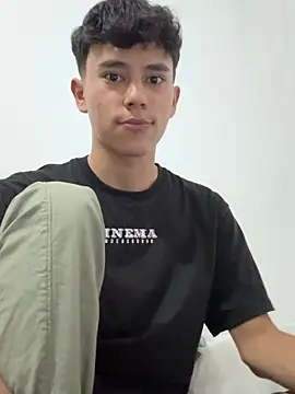 Angel esteban fx online show from December 14, 2025, 3:35 am