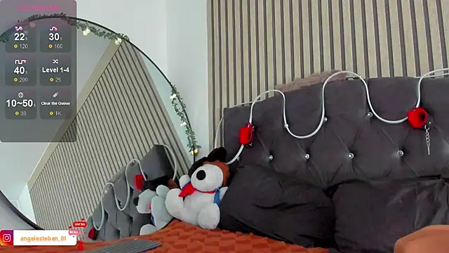 Angel esteban fx online show from February 4, 2026, 7:09 pm