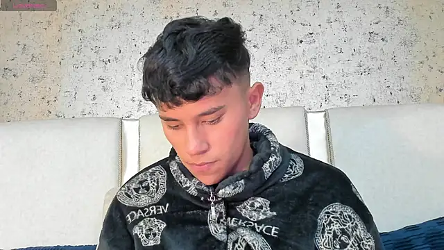 Angel esteban fx online show from March 8, 2025, 3:50 am