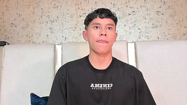 Angel esteban fx online show from March 15, 2025, 3:40 am