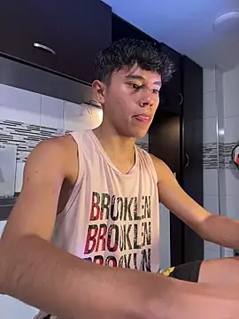 Angel esteban fx online show from March 10, 2026, 12:36 am