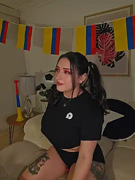 Snapshot of freya_bella_ chatting on June 26, 2026, 6:19 am freya bella online show from June 26, 2026, 6:19 am