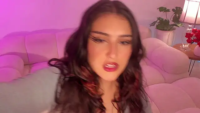 freya bella  online show from March 8, 2025, 5:17 am