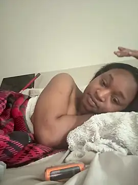 symone4u online show from February 1, 2025, 2:02 pm