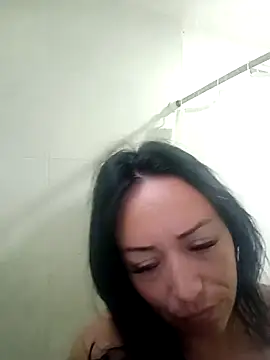 Laura martin  online show from April 28, 2026, 11:14 am