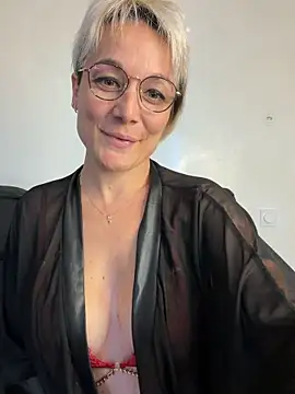 Snapshot of marinella07 chatting on June 11, 2026, 8:11 am marinella07 online show from June 11, 2026, 8:11 am