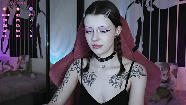 prettybones online show from February 27, 2025, 6:09 pm