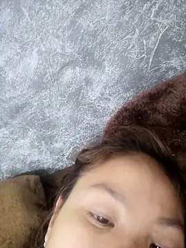 -Almira- online show from March 25, 2026, 2:01 am