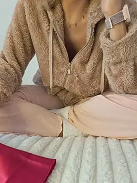 SexyErola27 online show from February 28, 2026, 10:37 am