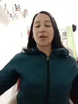 emilypoppy3 online show from August 7, 2026, 7:20 pm
