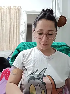 emilypoppy3 online show from June 6, 2026, 12:54 pm