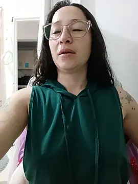 emilypoppy3 online show from July 16, 2026, 7:11 pm
