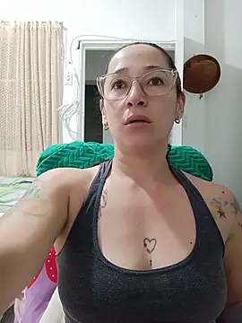 emilypoppy3 online show from June 11, 2026, 1:05 am