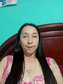 emilypoppy3 online show from October 14, 2025, 1:06 am