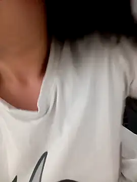 emilypoppy3 online show from December 3, 2025, 8:30 pm