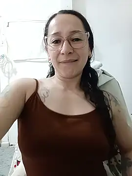 emilypoppy3 online show from July 13, 2026, 8:08 pm