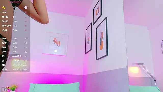 daddys little princesss online show from September 14, 2025, 12:05 pm