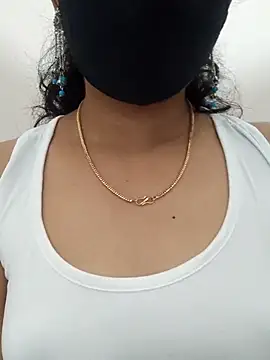 Angleannie online show from October 12, 2025, 3:24 pm