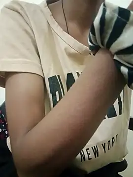 Snapshot of Kumkum_36 chatting on March 13, 2026, 4:50 am Kumkum 36 online show from March 13, 2026, 4:50 am