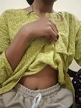 Snapshot of Kumkum_36 chatting on March 3, 2026, 4:52 am Kumkum 36 online show from March 3, 2026, 4:52 am