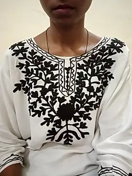 Snapshot of Kumkum_36 chatting on March 27, 2026, 4:43 am Kumkum 36 online show from March 27, 2026, 4:43 am