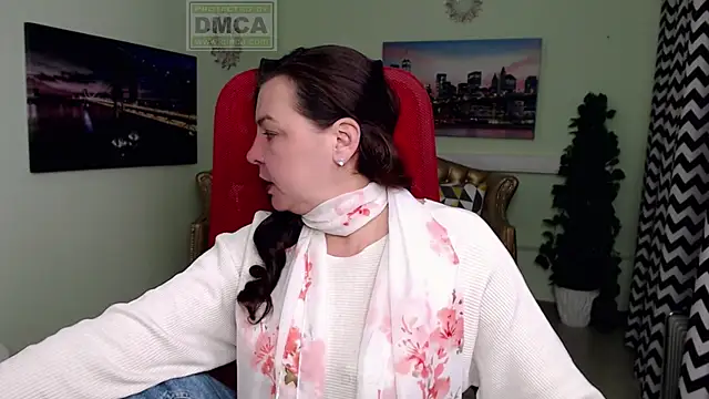 Lily flower7 online show from April 19, 2026, 6:03 am