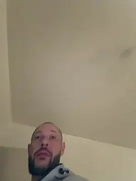 Snapshot of Guitccch chatting on March 8, 2026, 7:50 pm Guitccch online show from March 8, 2026, 7:50 pm