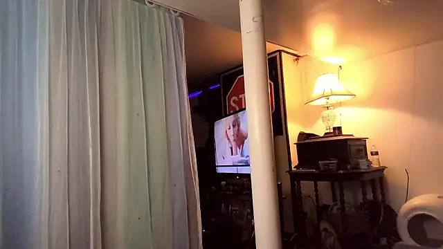 samone9 online show from November 10, 2025, 4:06 am