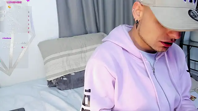 Aron-santoro online show from February 17, 2025, 4:31 am