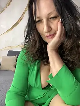 Katie-n online show from April 29, 2026, 6:28 am