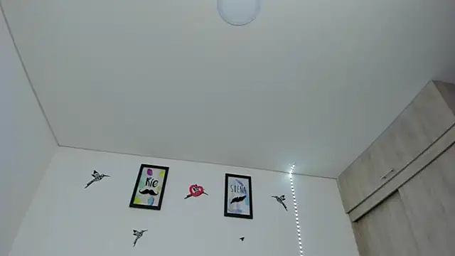 Snapshot of im_sarah34 chatting on March 21, 2026, 9:03 am im sarah34 online show from March 21, 2026, 9:03 am