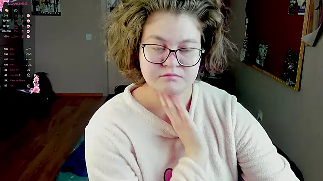 Sashy Way online show from March 10, 2025, 1:21 pm