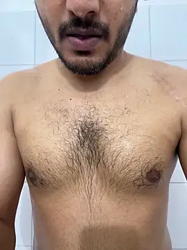 vinzpnr210 online show from March 12, 2026, 3:38 pm